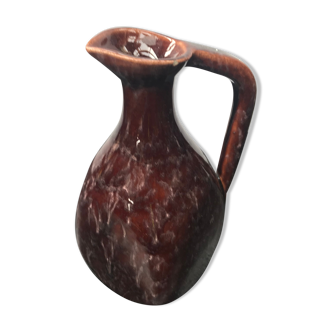 Accolay pitcher