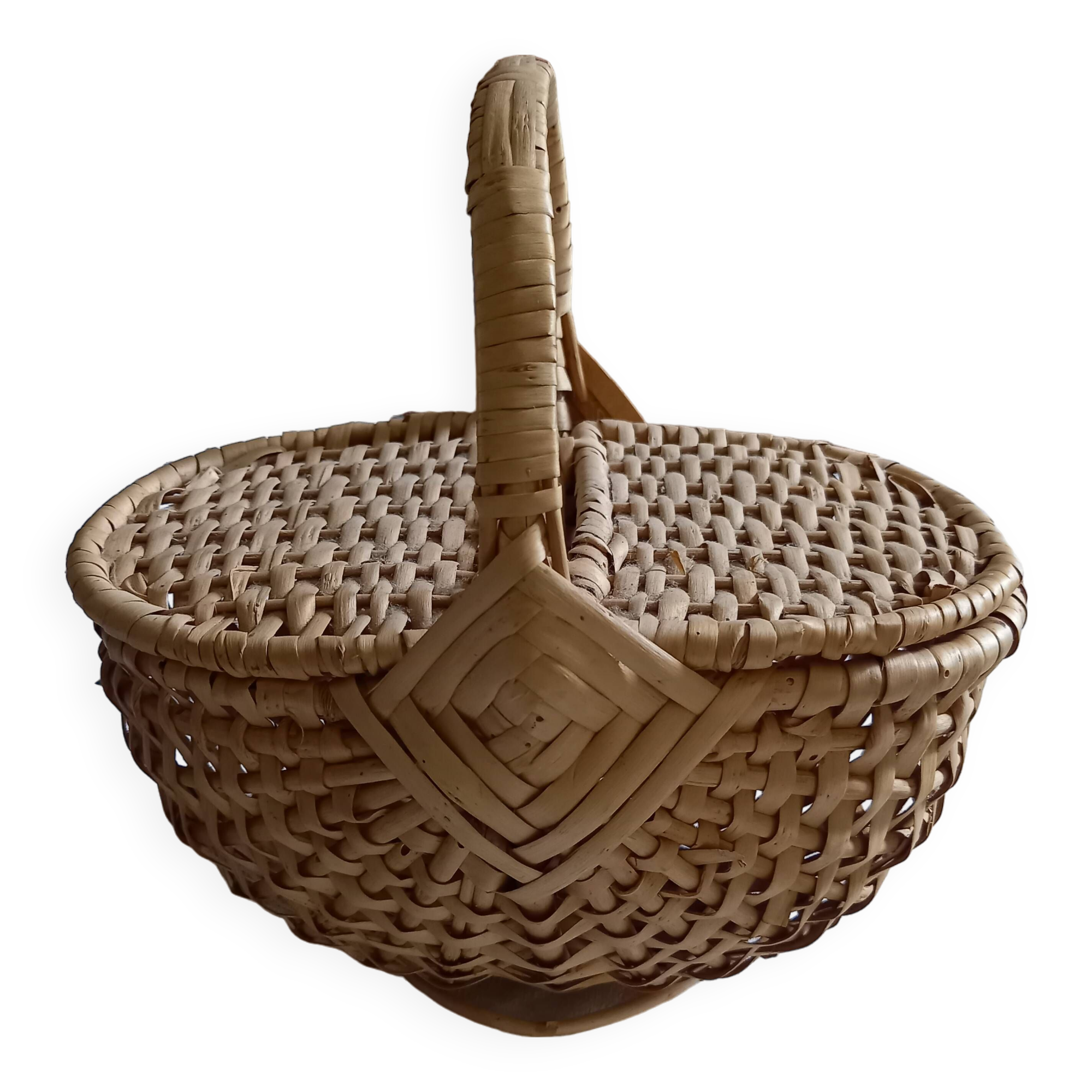small wicker basket for child