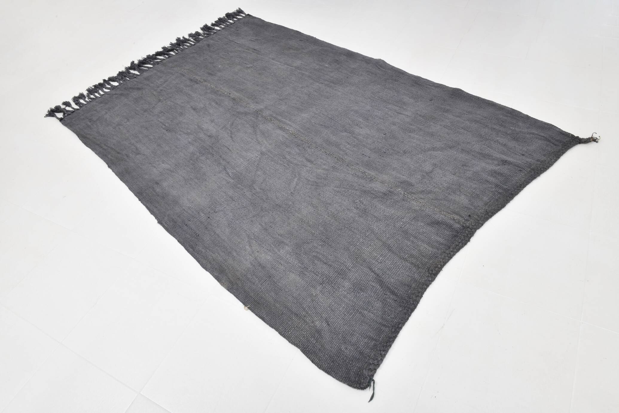 5x8 Anthracite Grey Handwoven Vintage Kilim Rug, 159x235 Cm