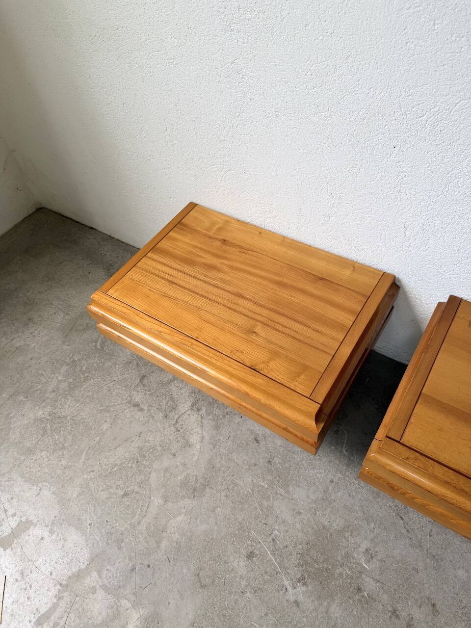 Paire de chevets en orme Maison Regain