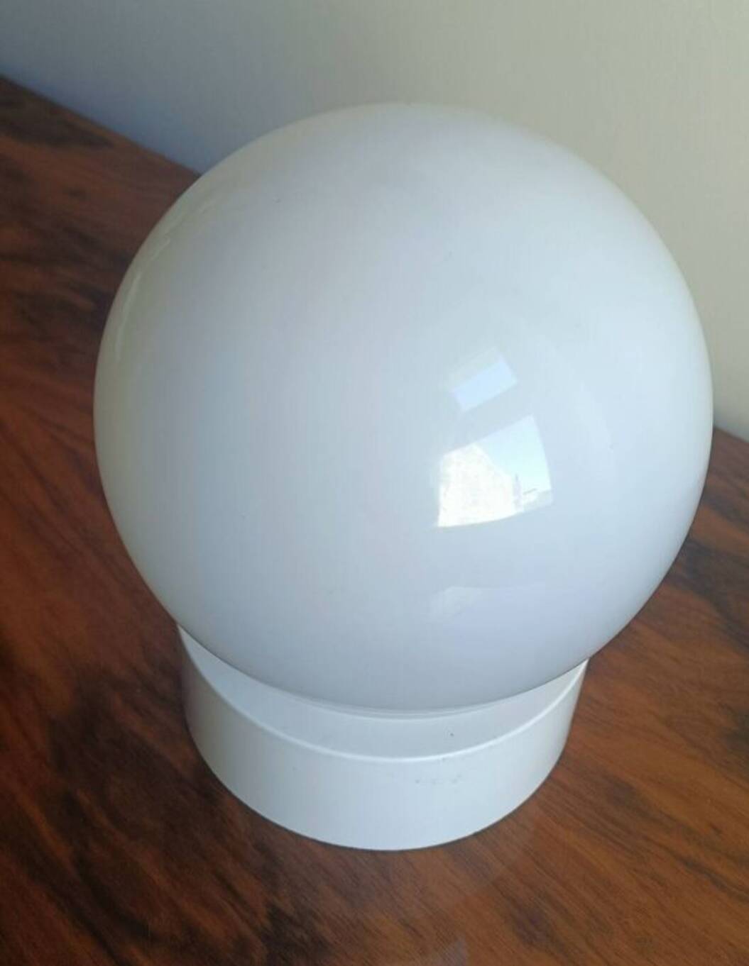 Wall light, ceiling light, opaline ball.