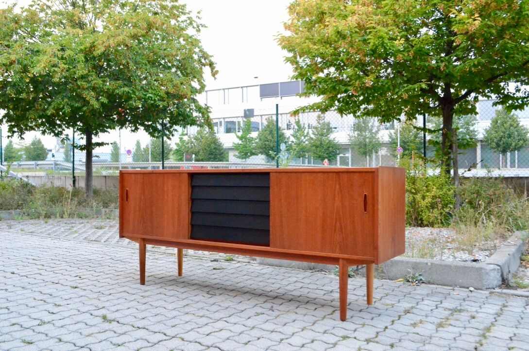 DAnish Modern Teak Model Trio Sideboard by Nils Jonsson for Hugo Troeds, 1960s