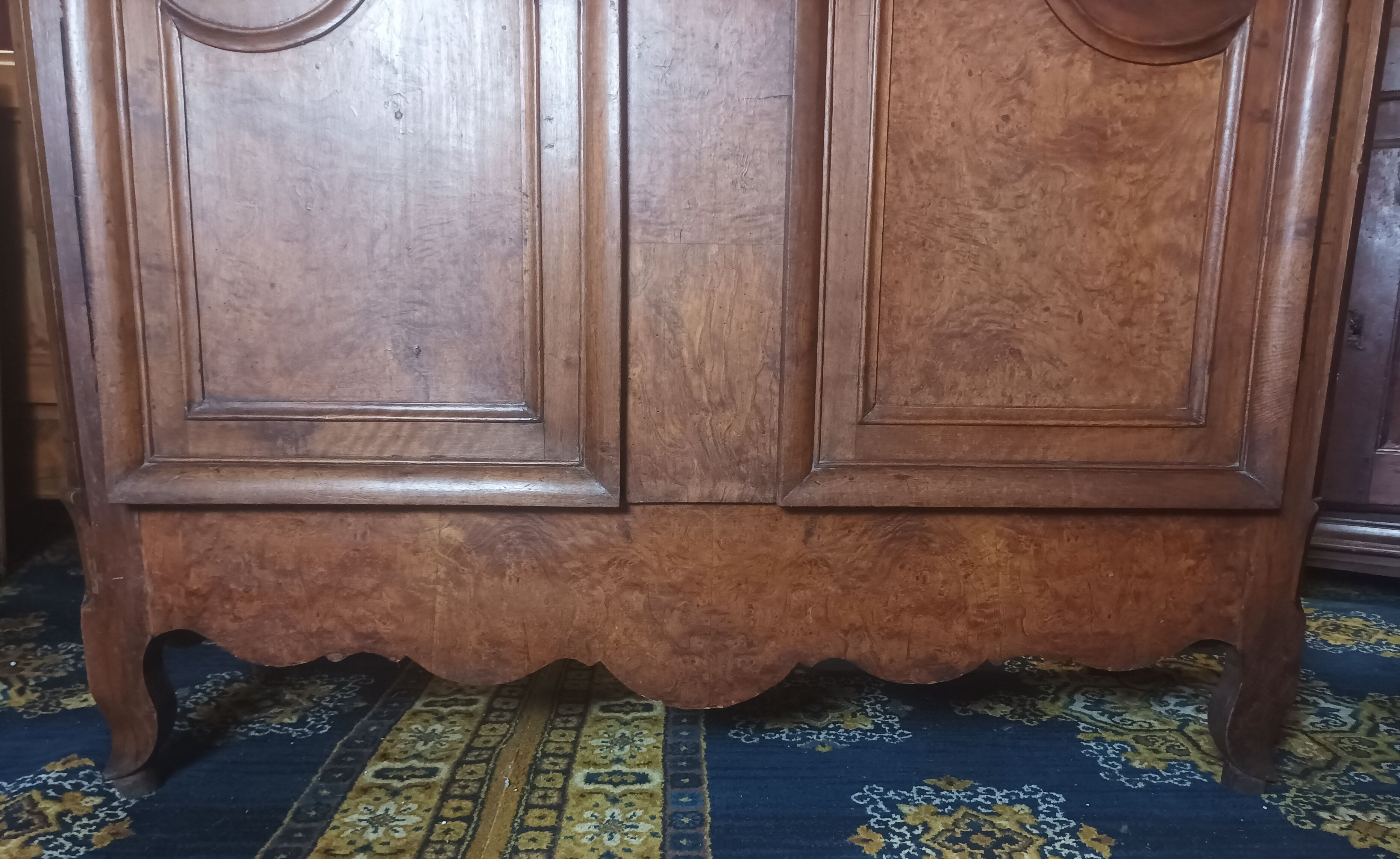 Transition wardrobe in 18th century walnut