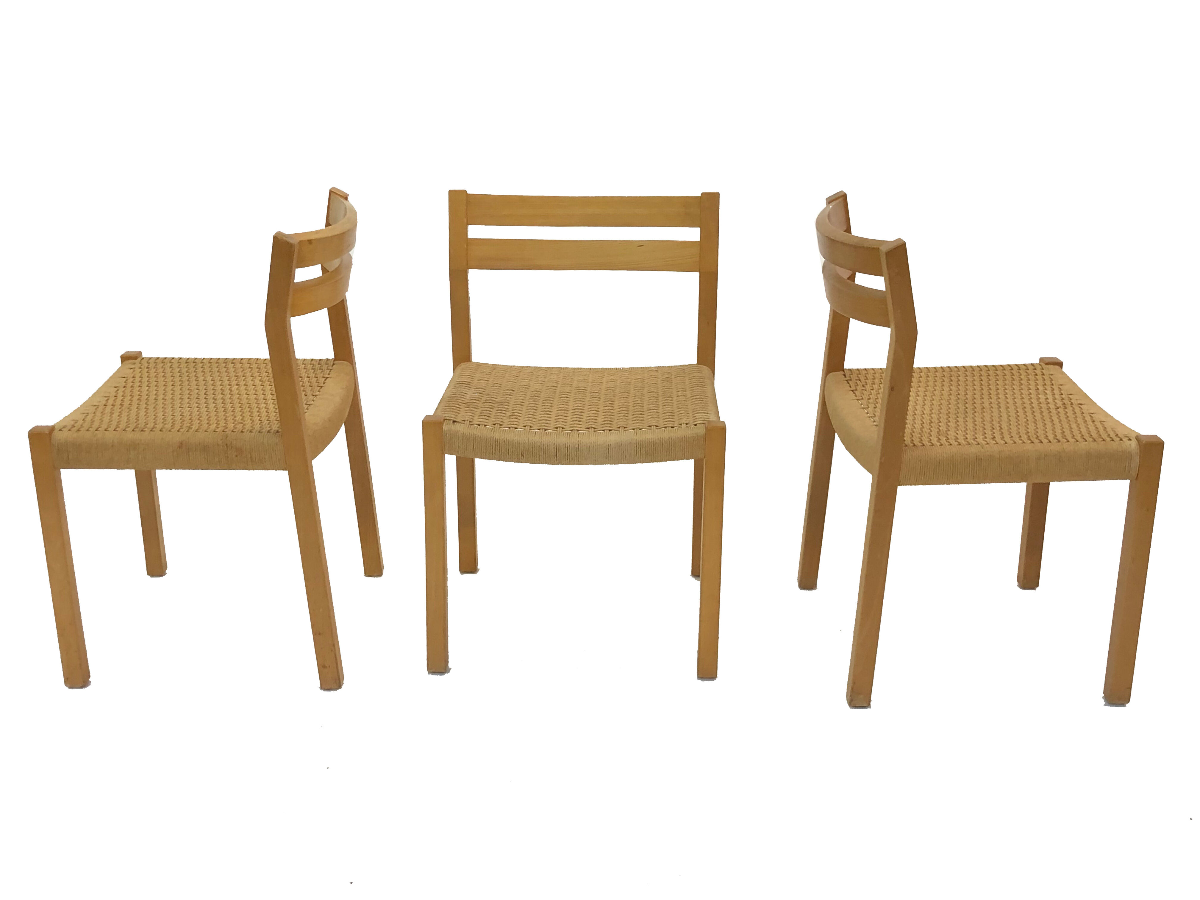 Vintage dining chair model 401 - JL Mollers Mobelfabric Denmark Papercord