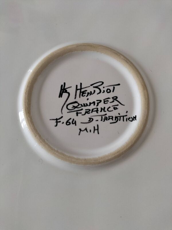 Grand plat HB Henriot Quimper décor Tradition 32 cm
