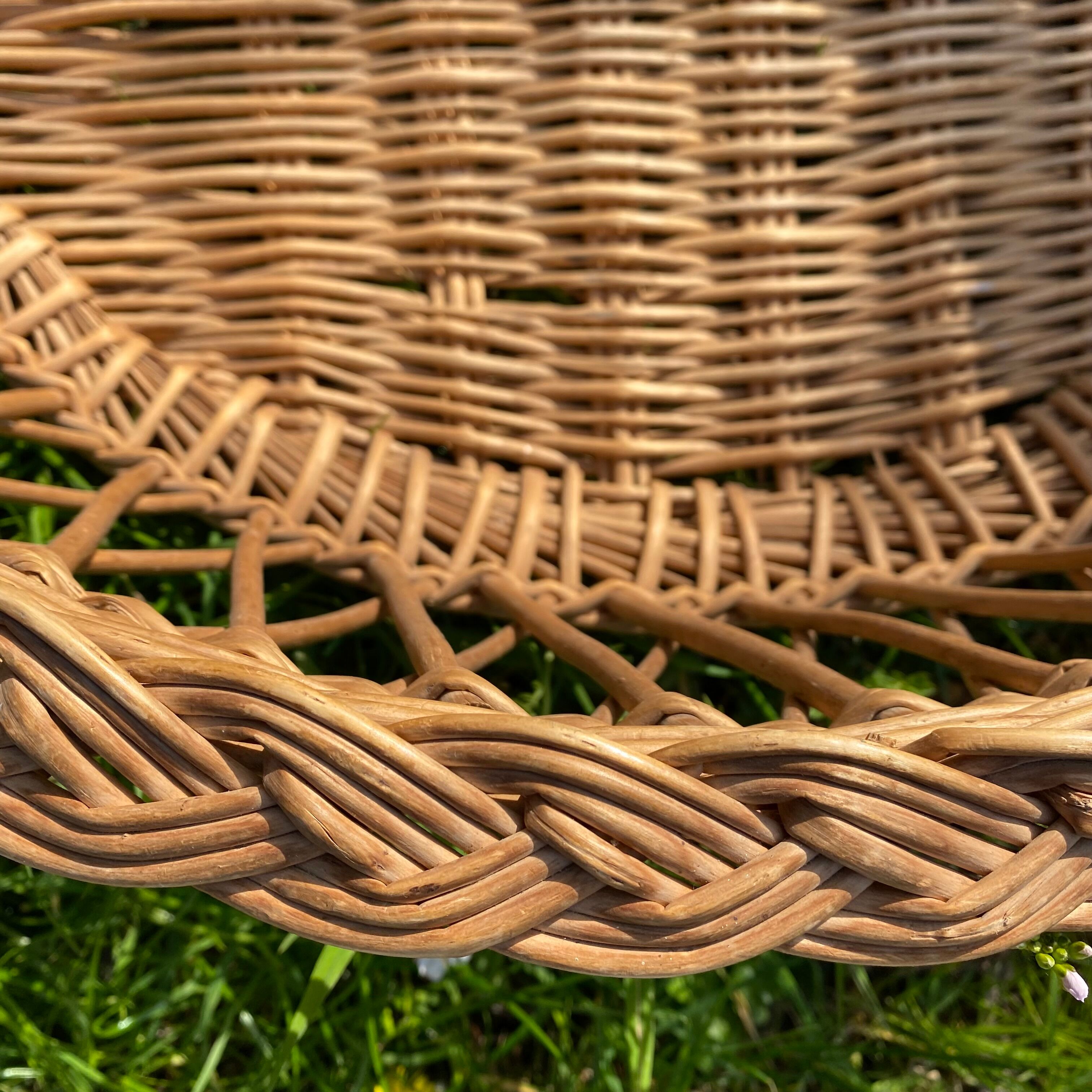 Woven wicker basket