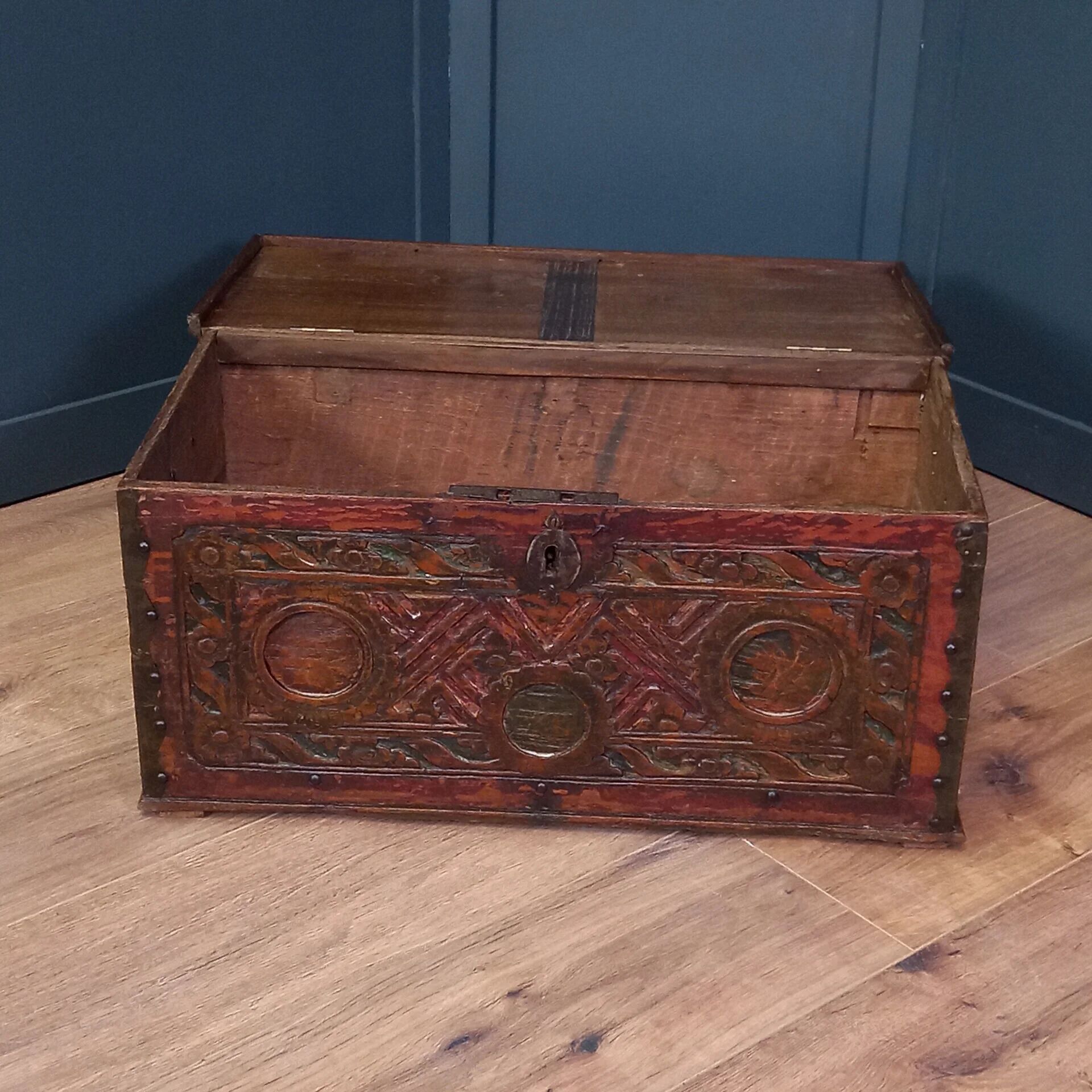 Oak bridal chest - chest