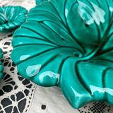 Salad bowl and small bowls in leaf-shaped slipware