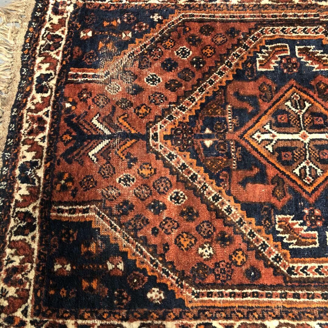 Tapis persan tissé à la main 162x110cm