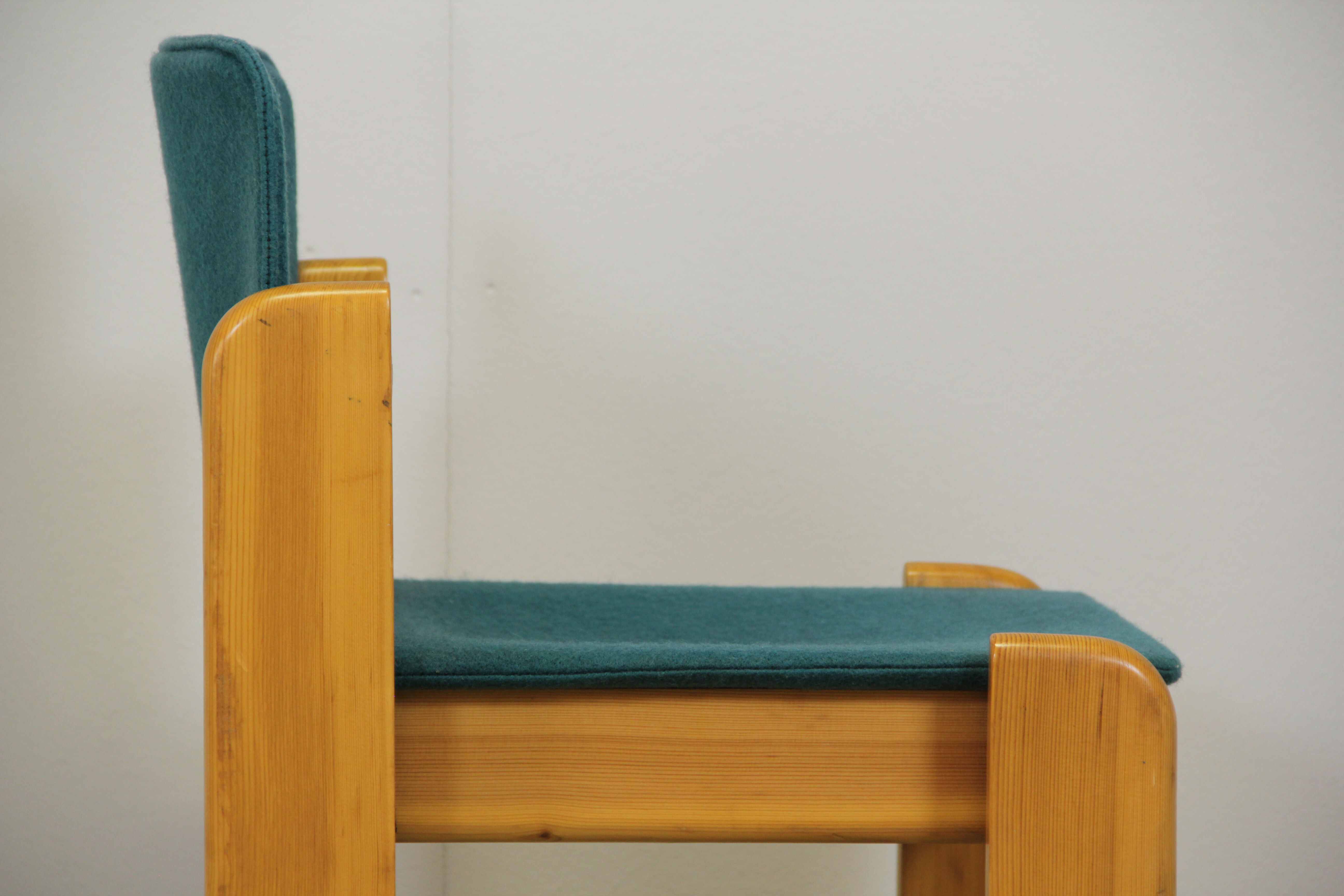 Side chair in pine and felt, Italy 1970s