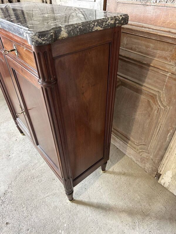 Petit buffet de style Louis XVI circa 1900