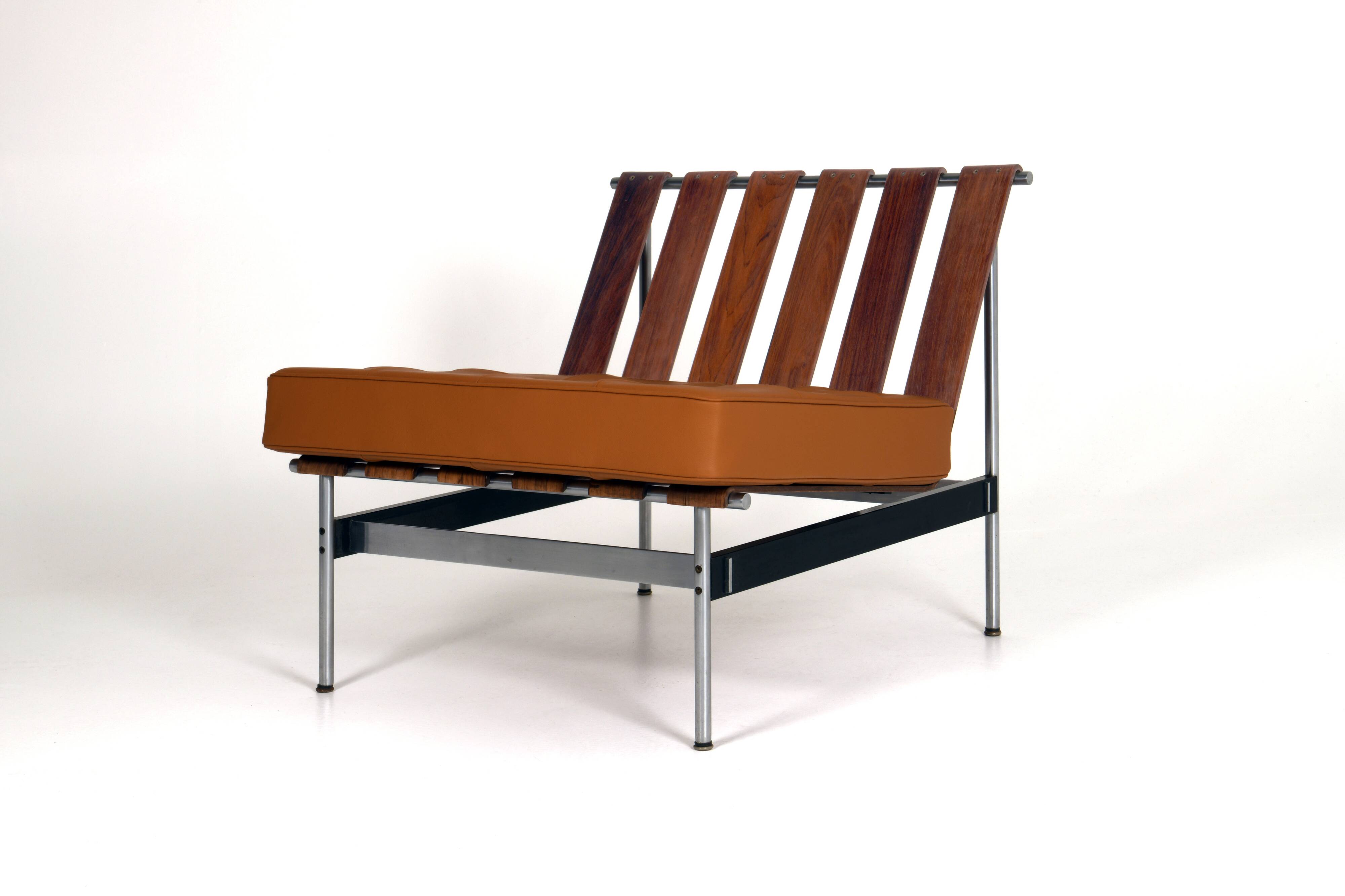 'F416' Easy Chair Kho Liang Ie
