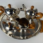 Service à café et à thé en métal argenté Alessi