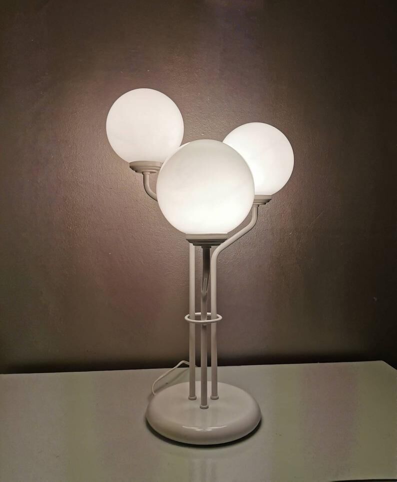 Vintage 80s white metal table lamp