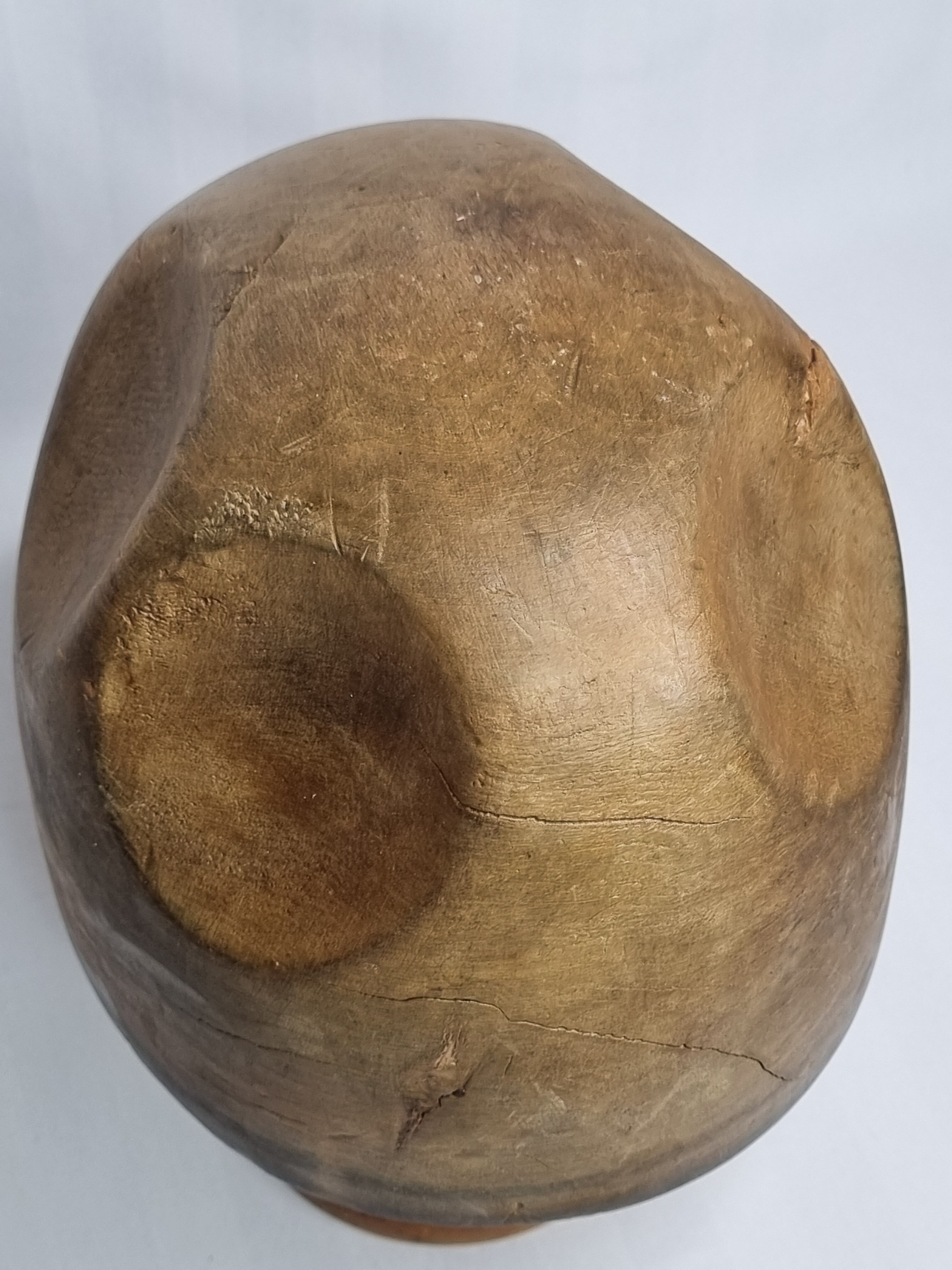 Old standing hat shape, 1900