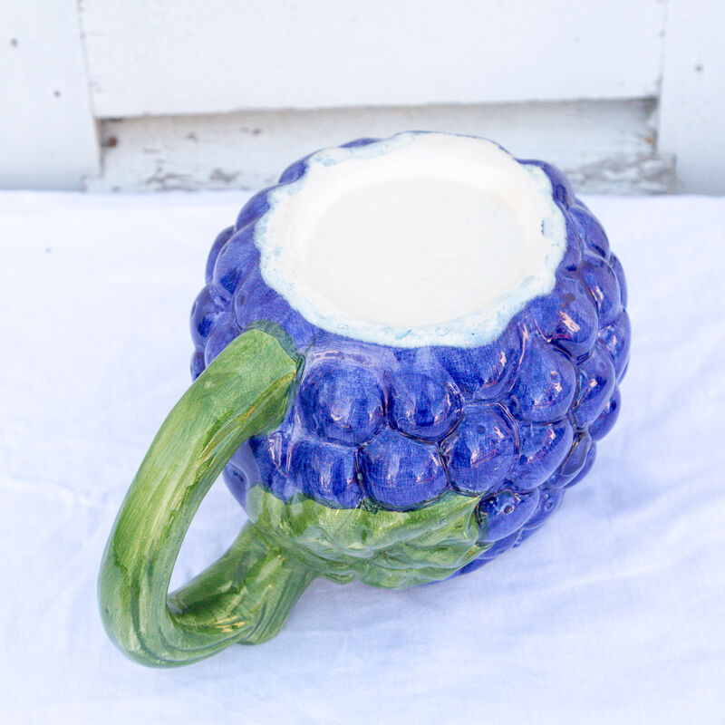 Pitcher slurry grapes