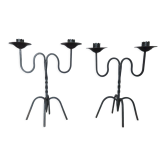 Paire de bougeoirs brutalistes en fer forgé noir années 50 60