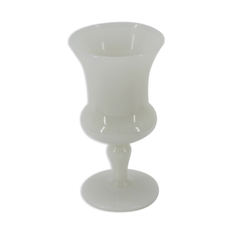 Vase en opaline banc