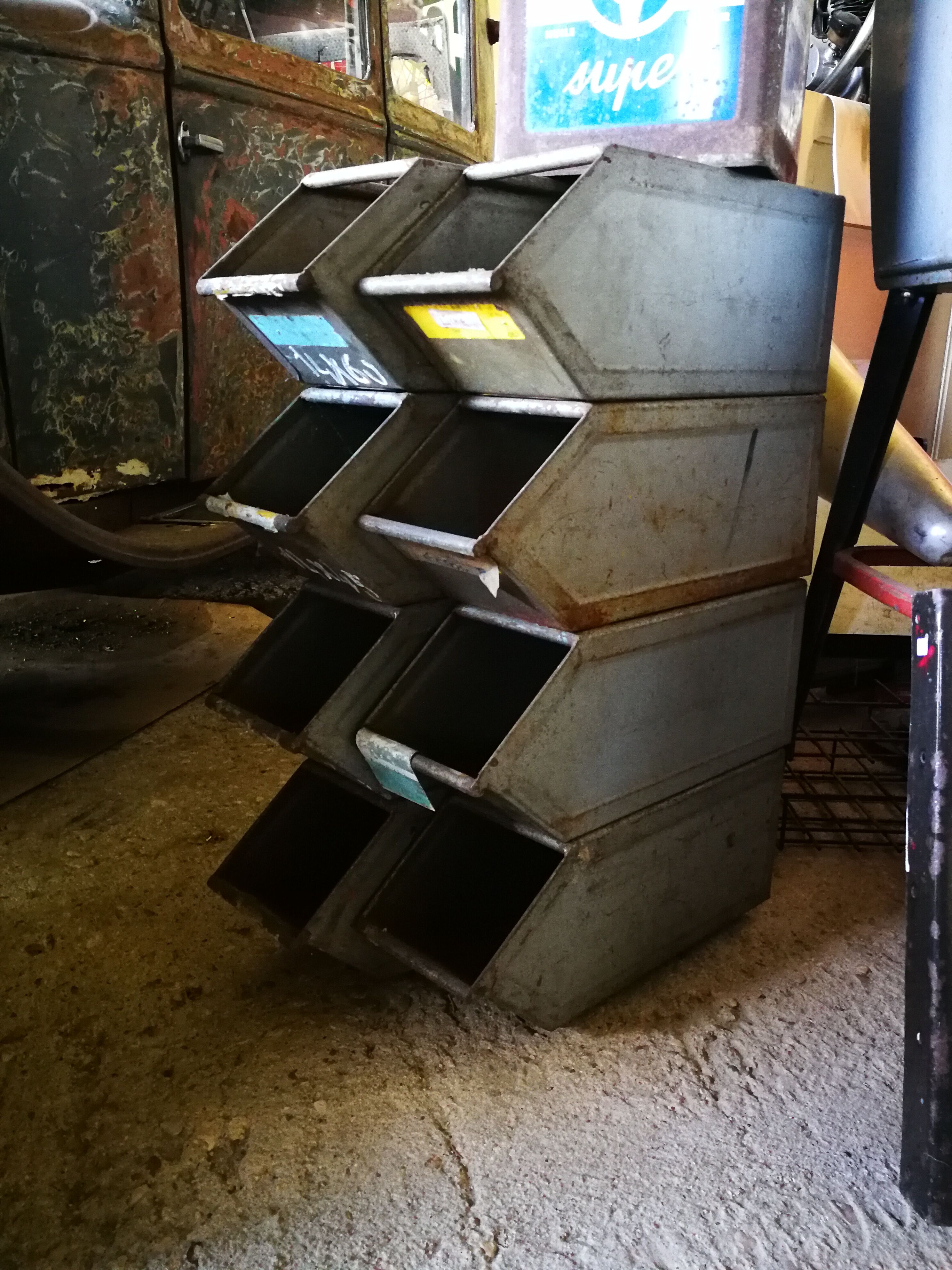 Set of 8 industrial lockers