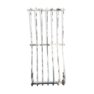 Grille de fenêtre en fer blanc