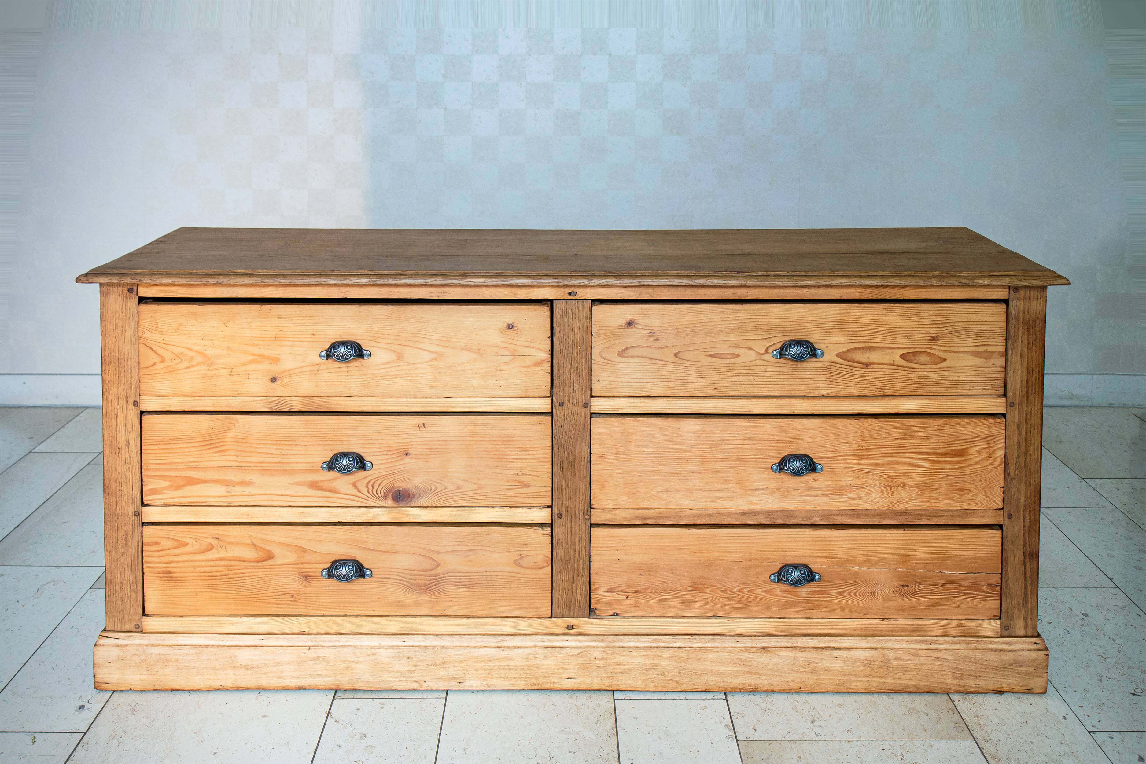 Trading counter early 20th