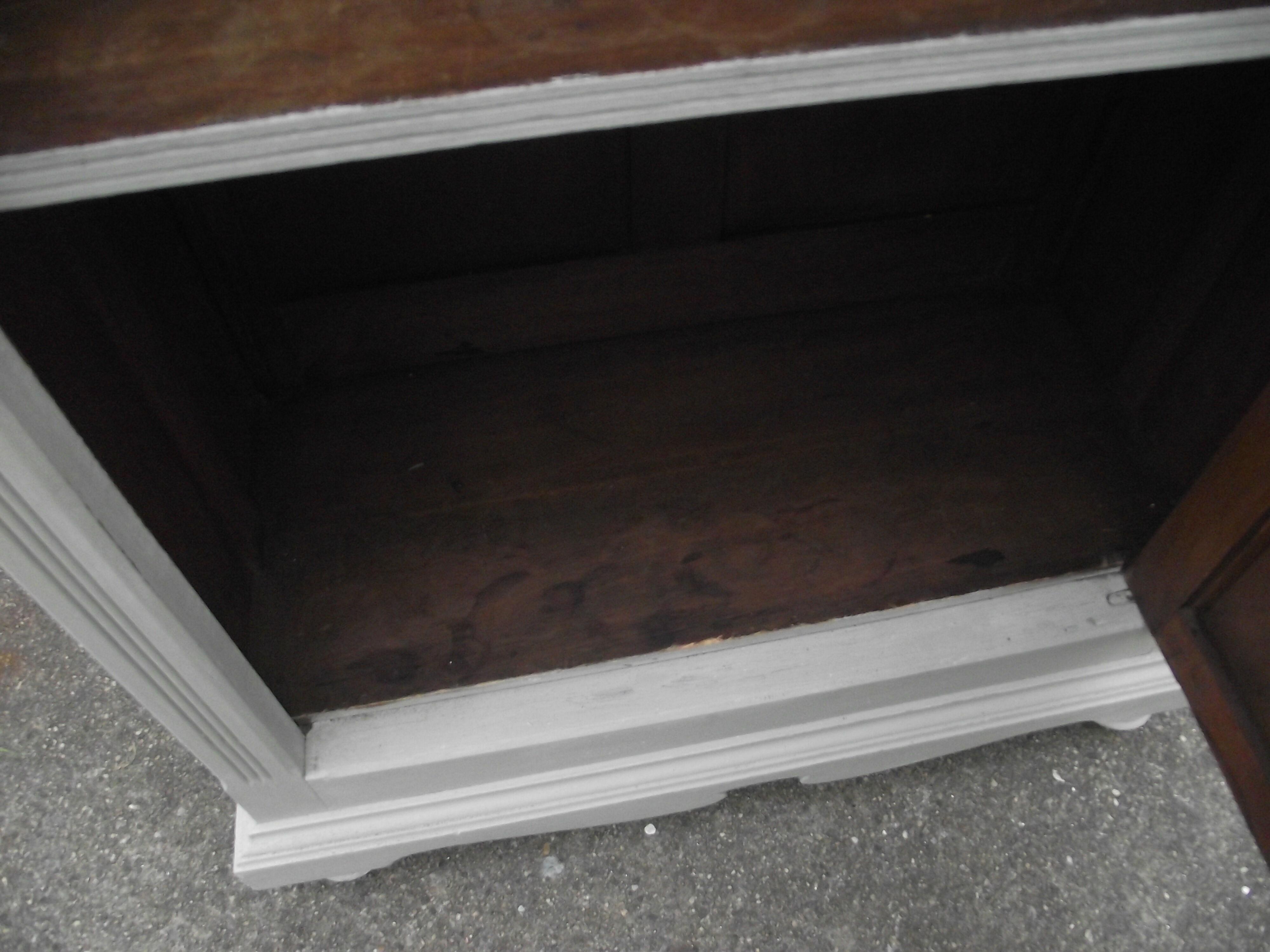 Parisian glazed wardrobe