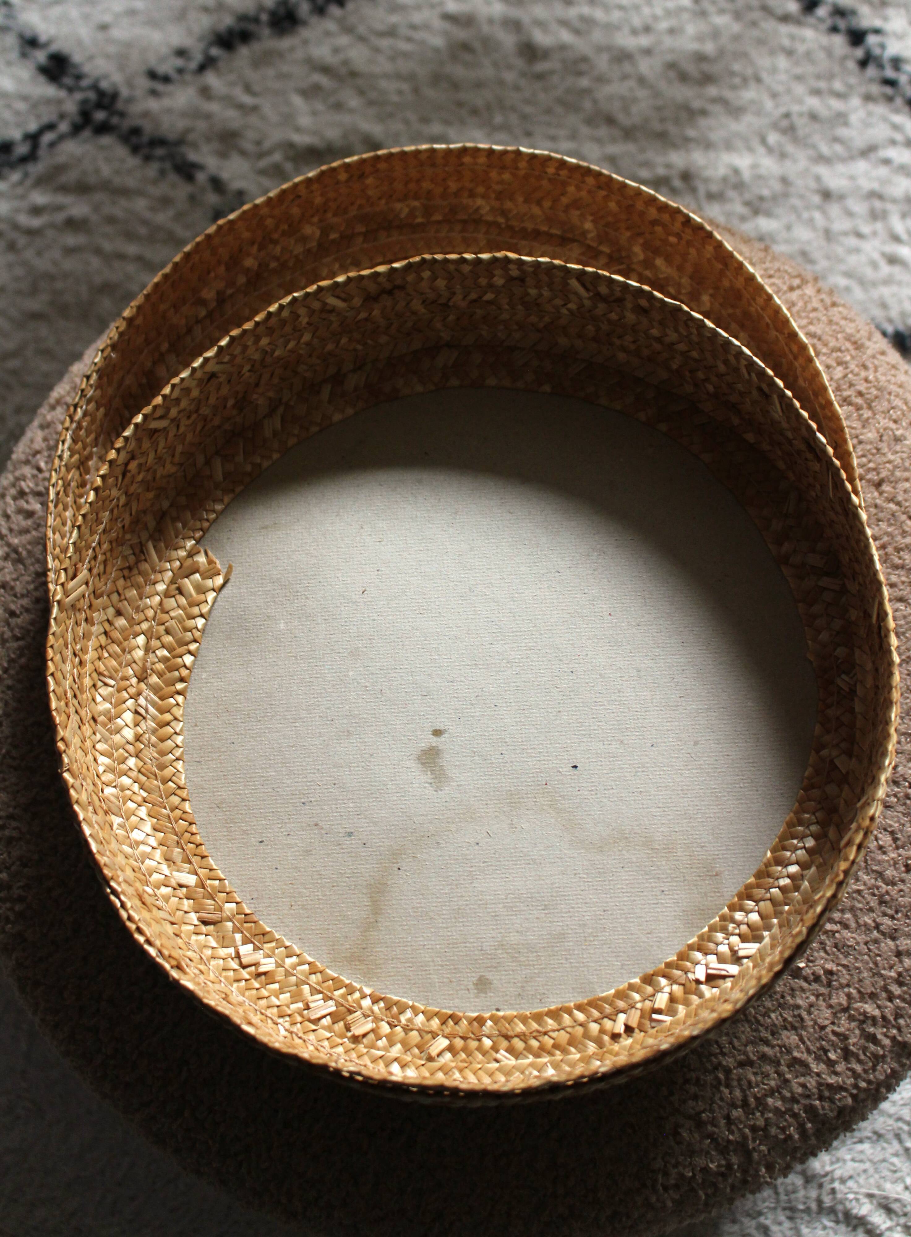 Basket with lid, wicker, flexible basketry