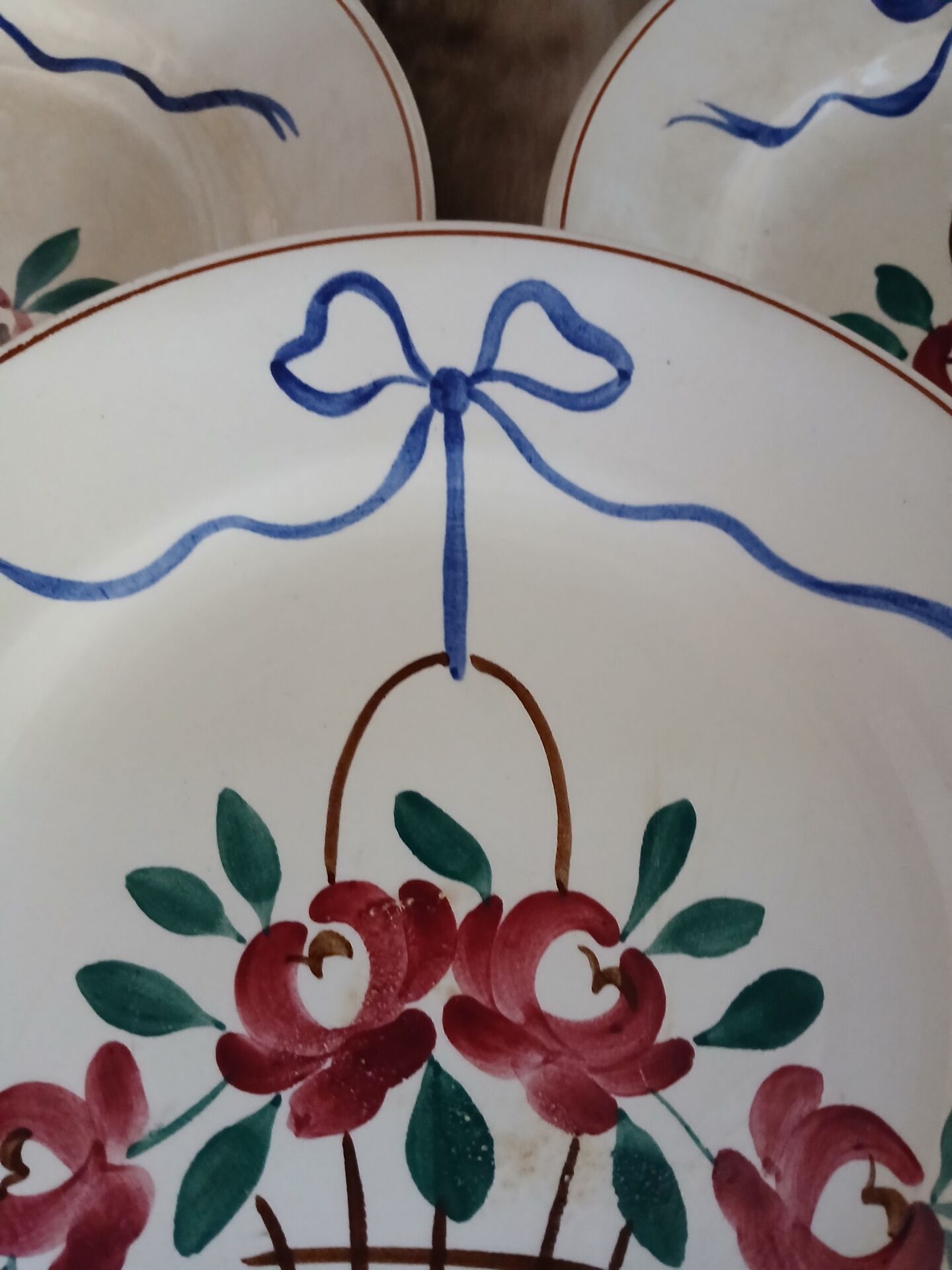 5 antique Longchamp dinner plates