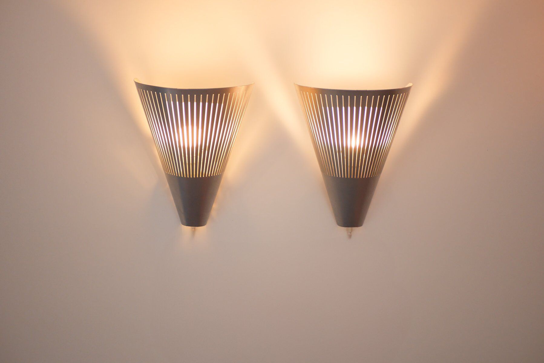 Klyka modernist wall lights from the mid-century by Ikea, Sweden, 1987, set of 2.
