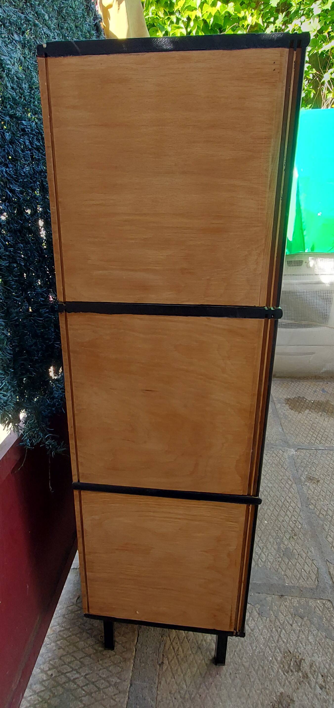 MD furniture on foot and refurbished Oscar 1970/80