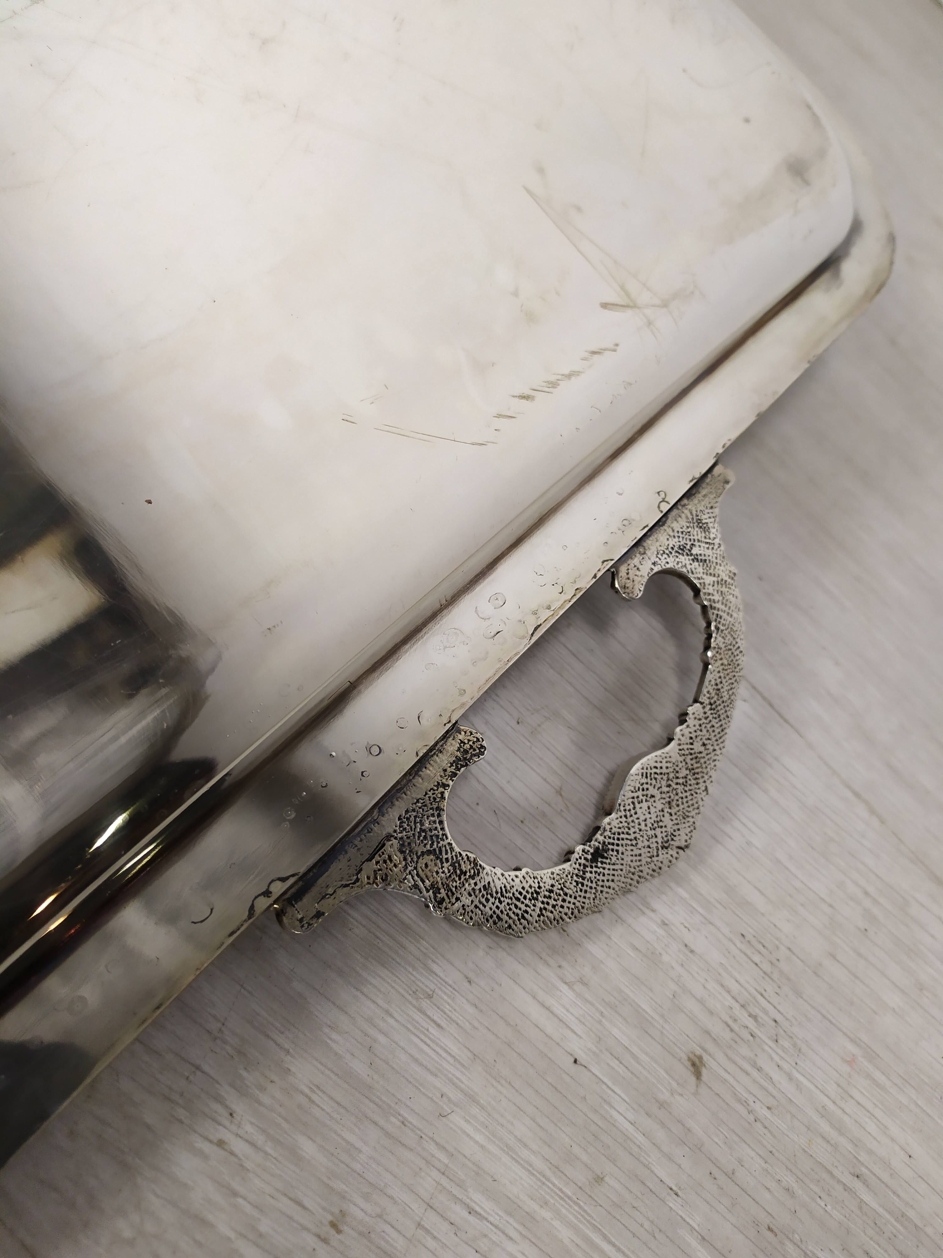 Empire silver metal top