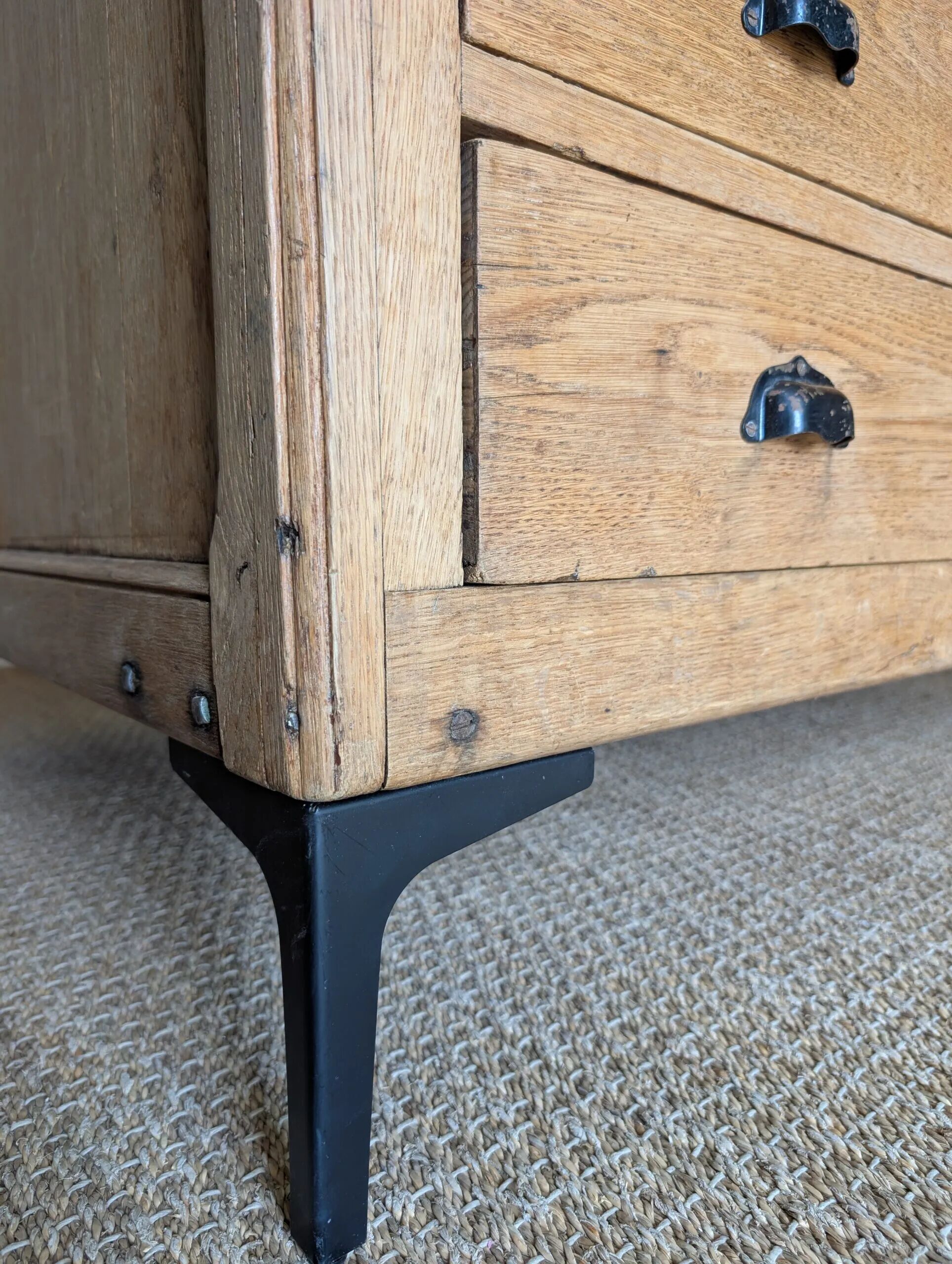 Old kitchen island – Architect's workbench
