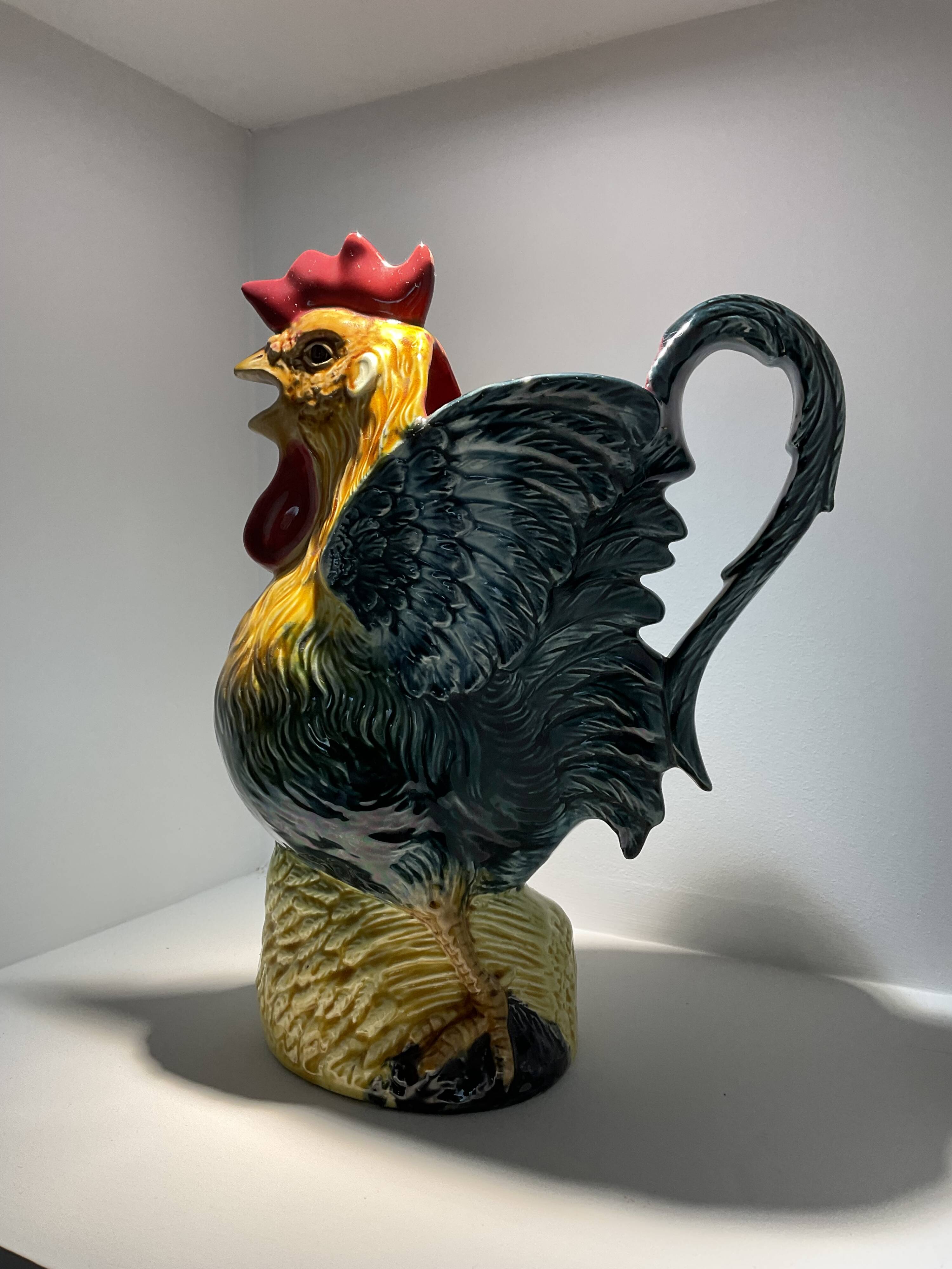 Rooster pitcher. Barbotine. Orchies