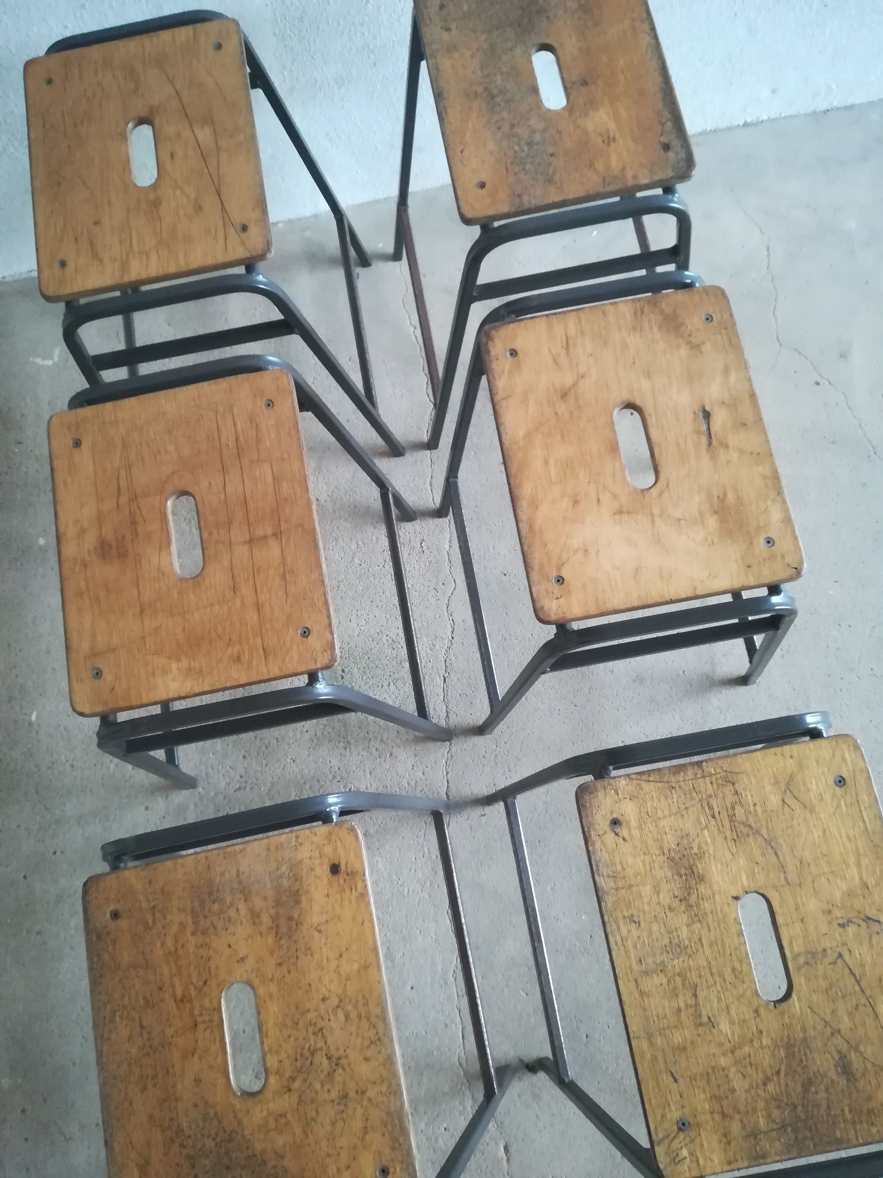 Lot of 6 laboratory stools