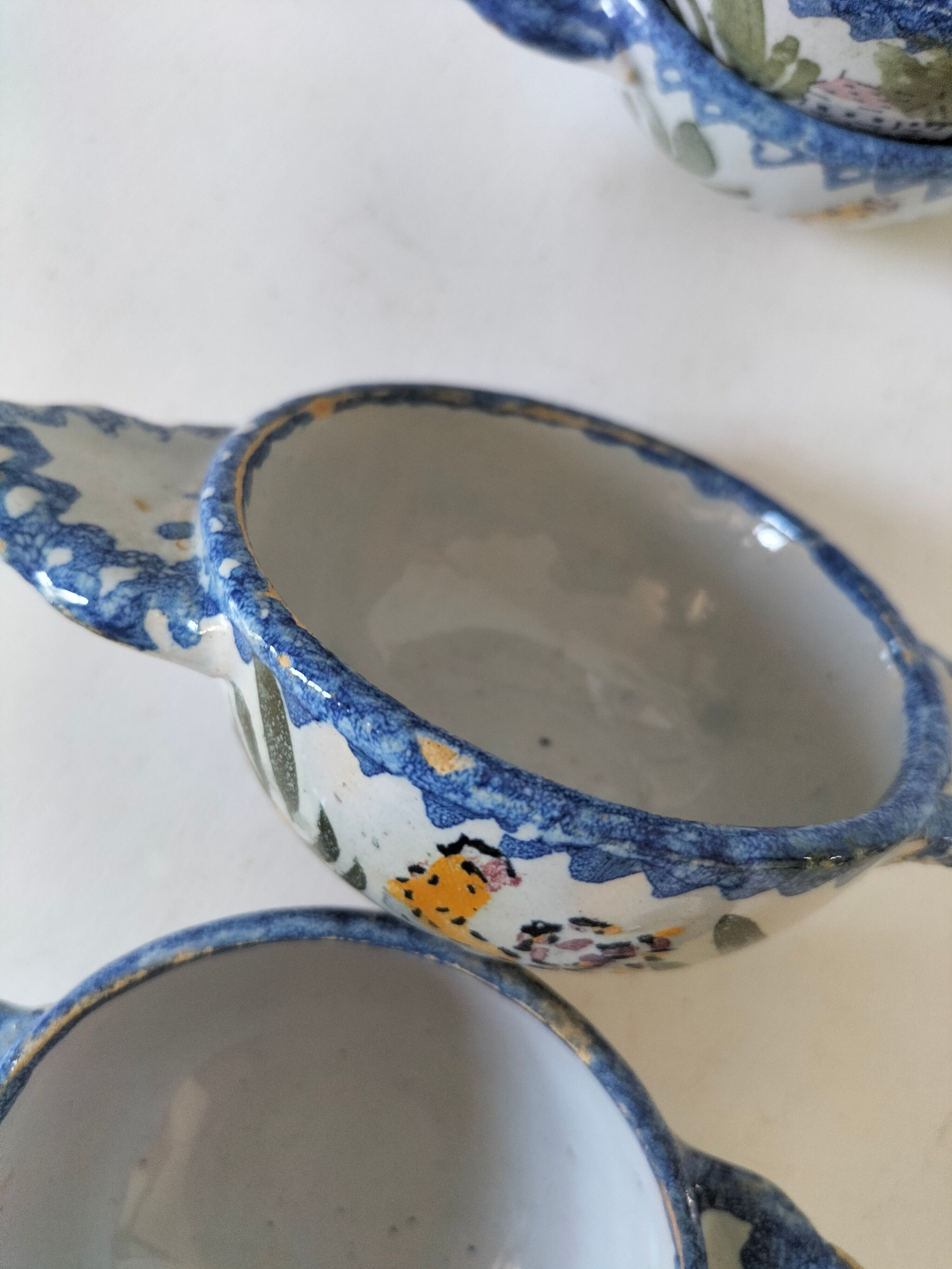 5 mini earthenware bowls from Charolles decorated with a village and rooster.