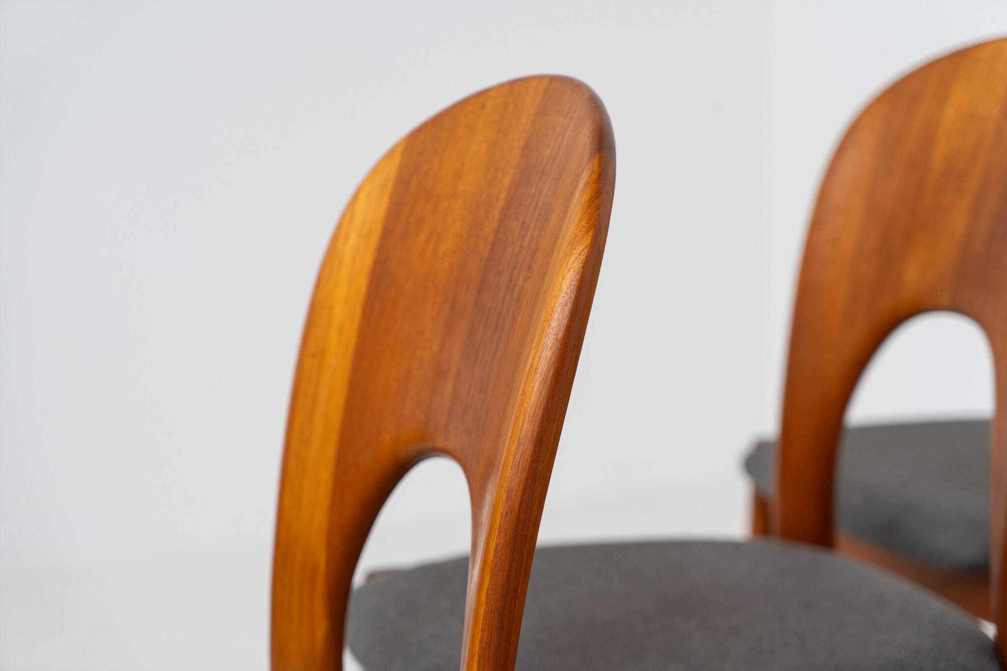 Ensemble de 6 chaises de salle à manger "Morten" par Niels Koefoed