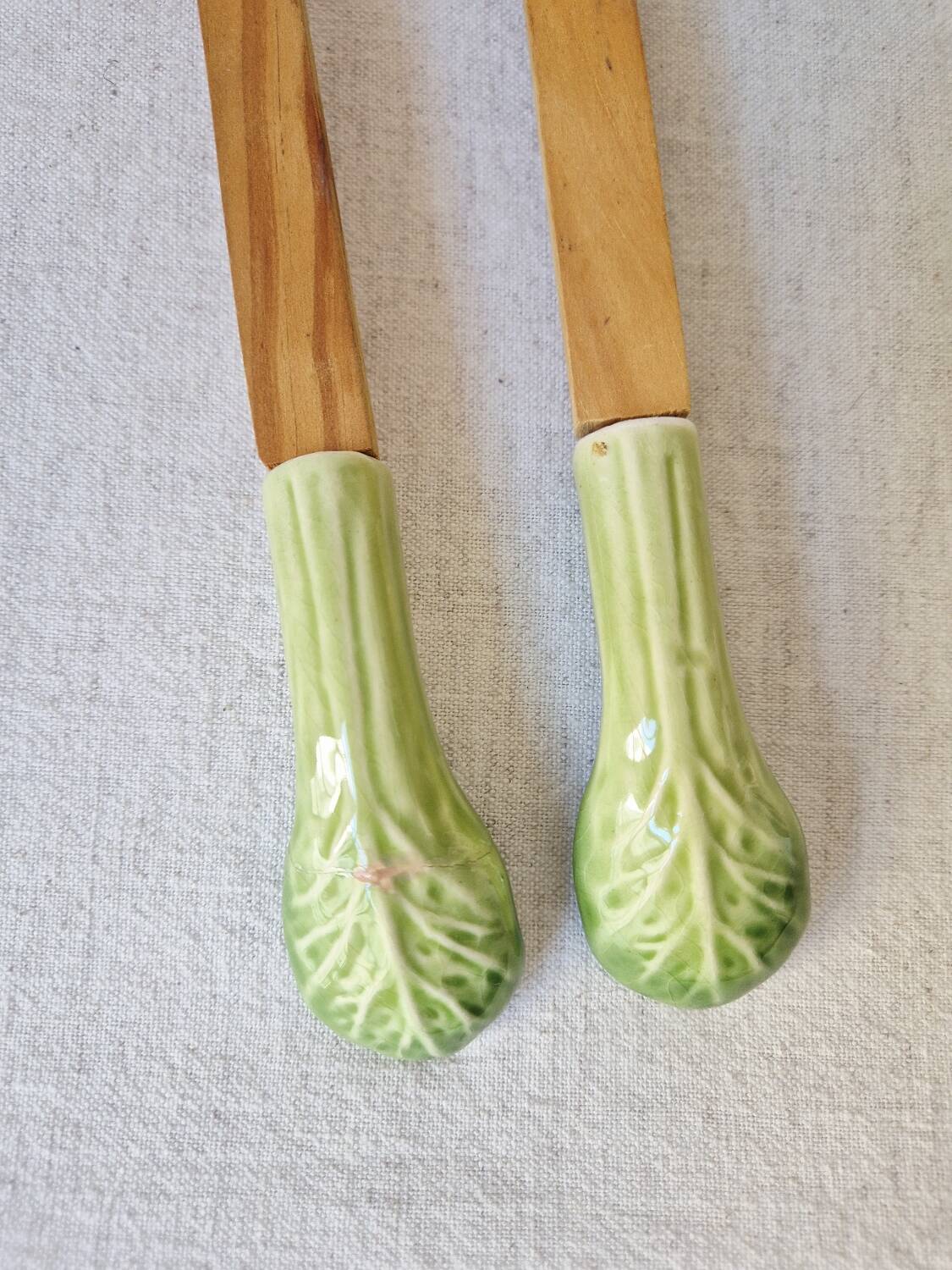 Large salad bowl in earthenware "Cabbage" 1970s - Vintage