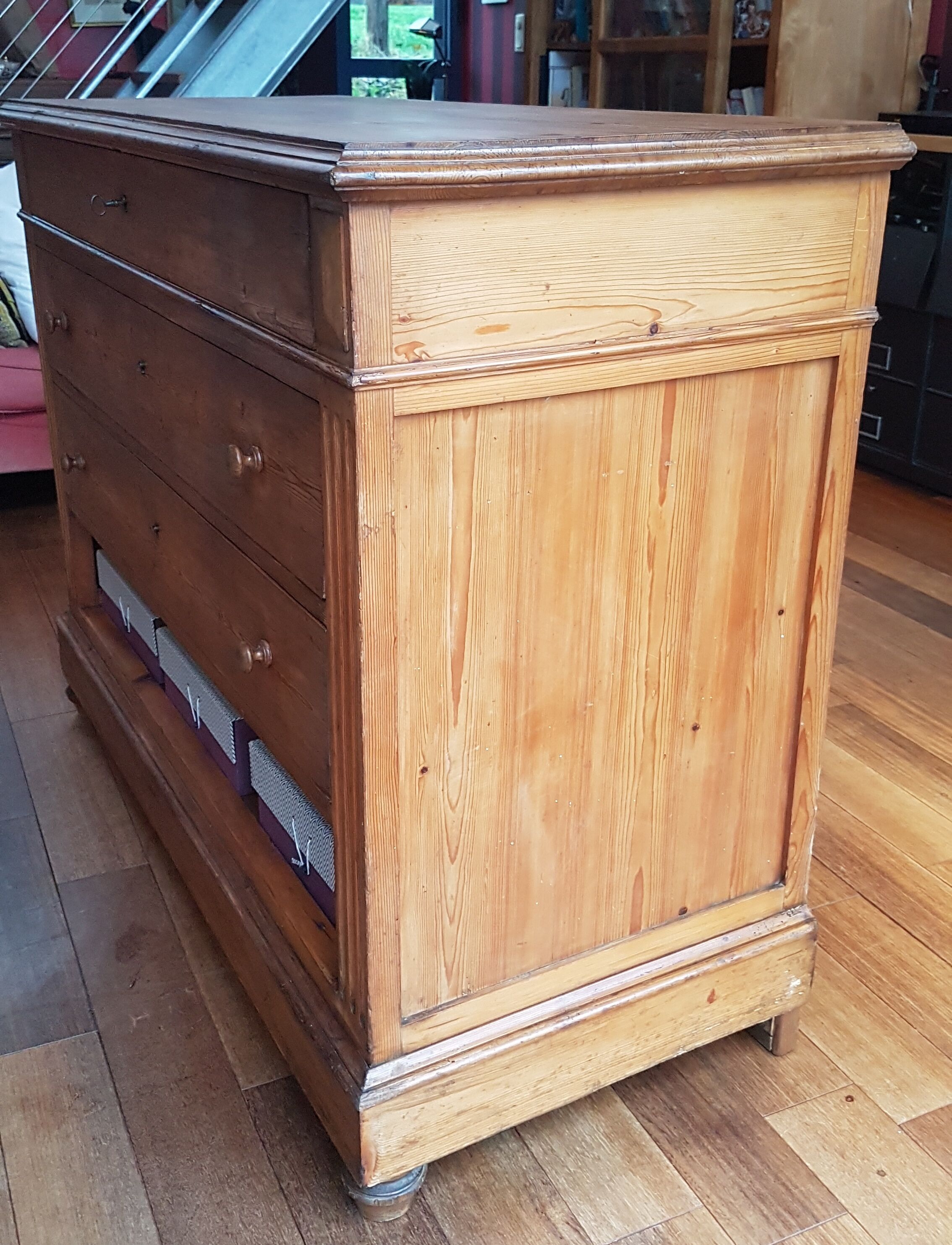 Vintage pine "drawer free" chest of drawers