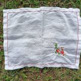 Retro Strawberry Napkin