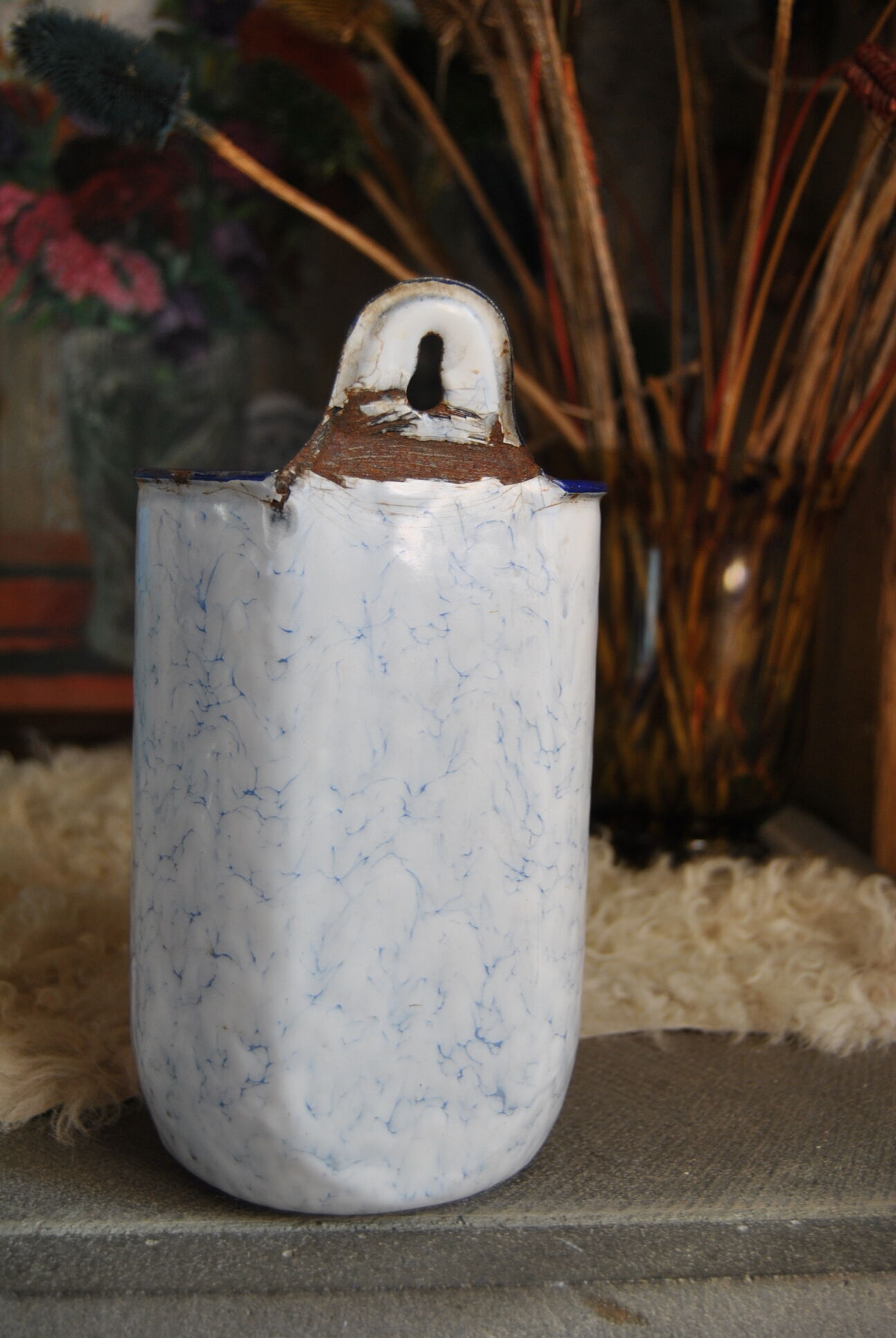 Enamelled sheet metal irrigator  1920