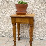 Light wood stool turned years 70/80