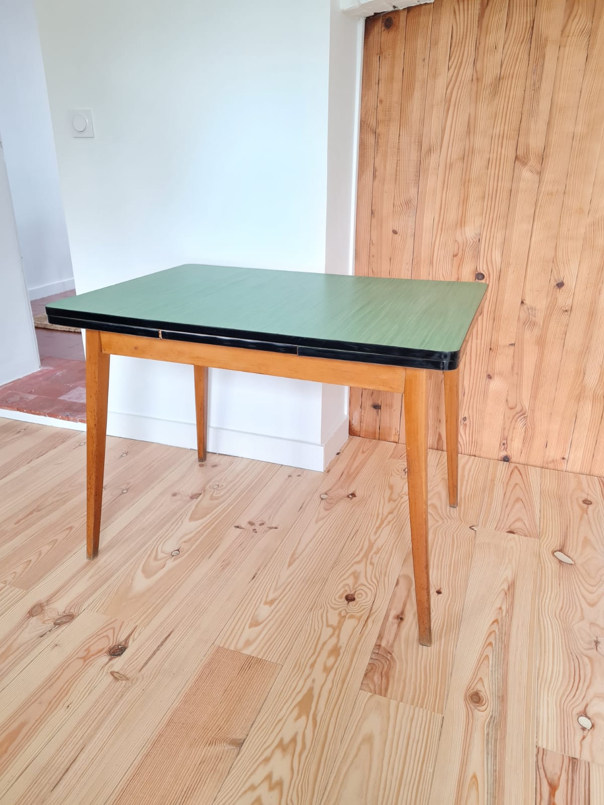 Kitchen table formica and wood