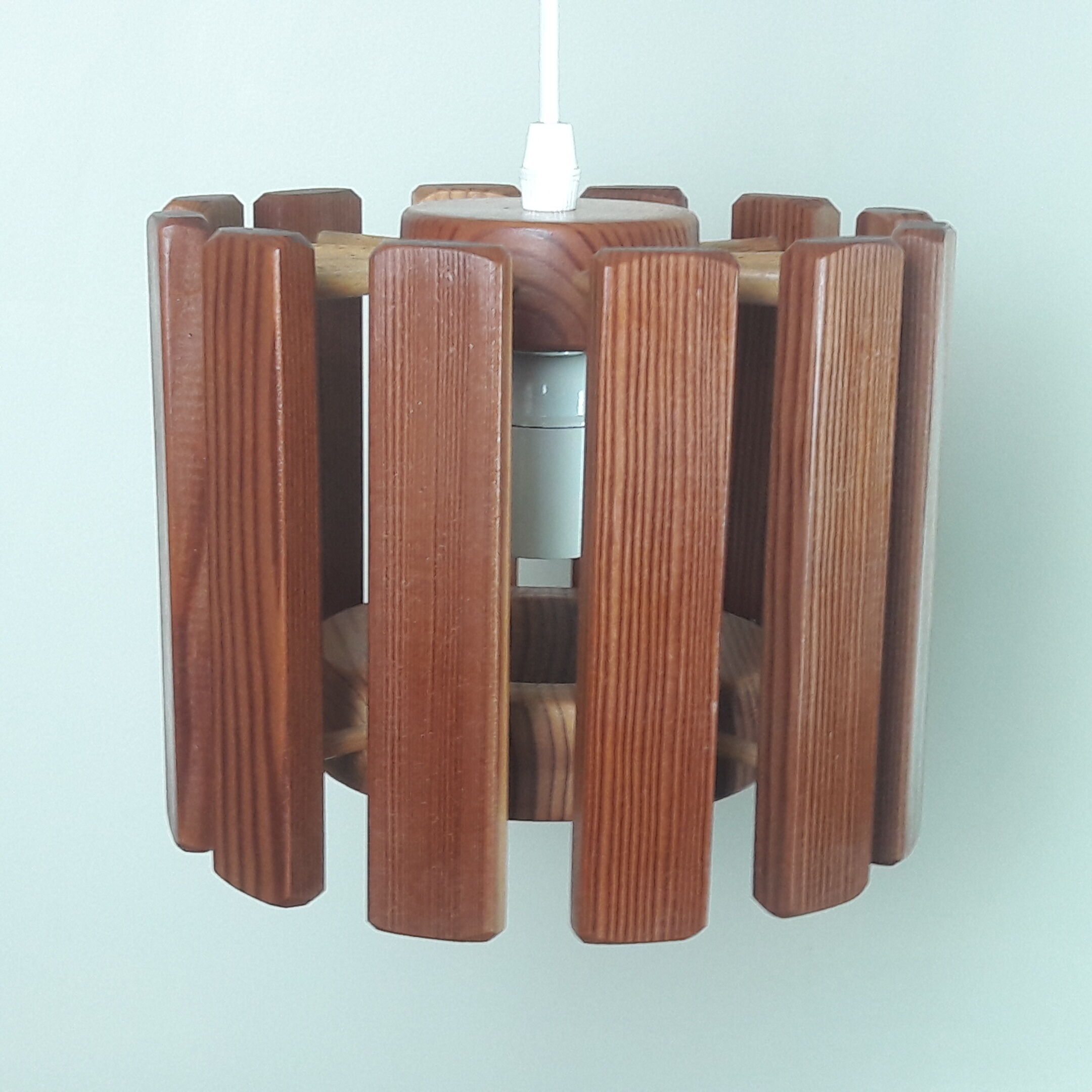 Vintage wooden suspension