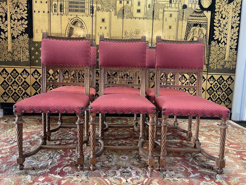 Set of 6 Renaissance style carved walnut chairs - Haute époque