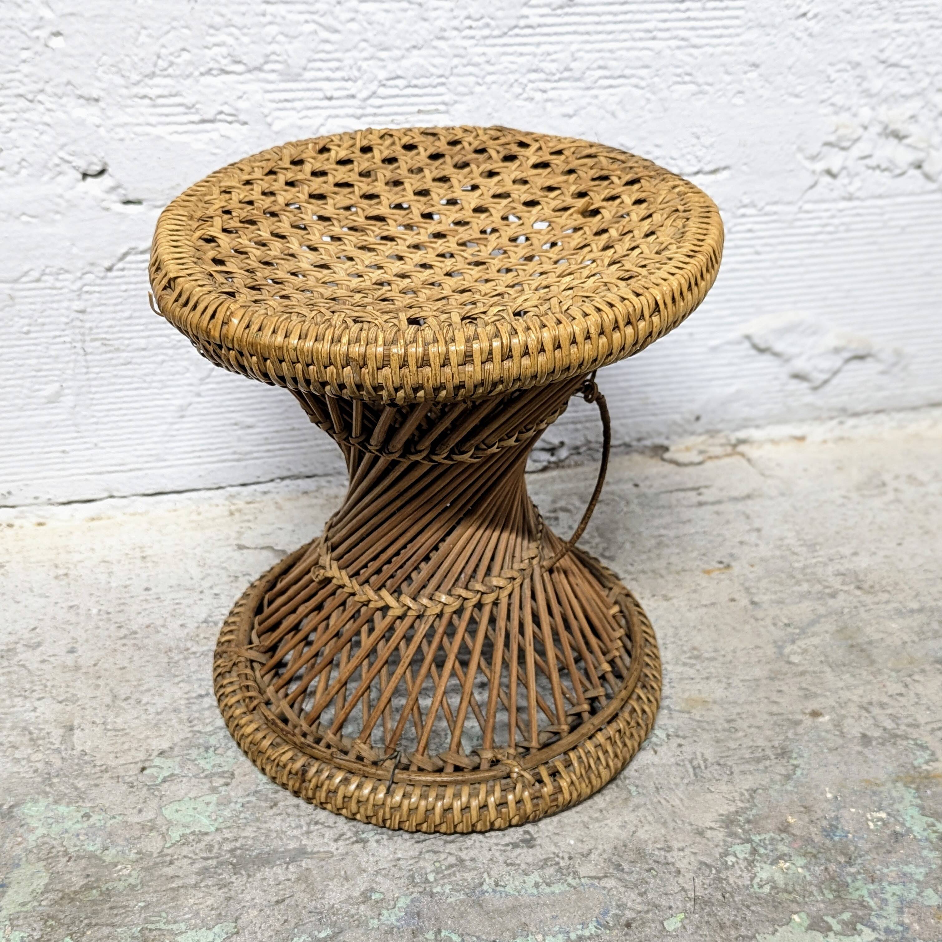 Tam Tam rattan stool