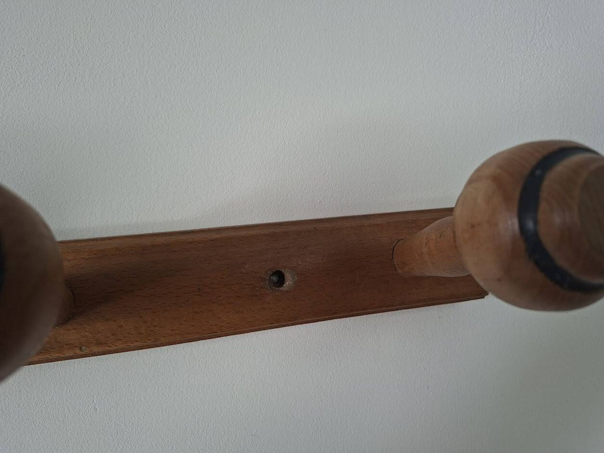Porte manteau mural vintage en bois