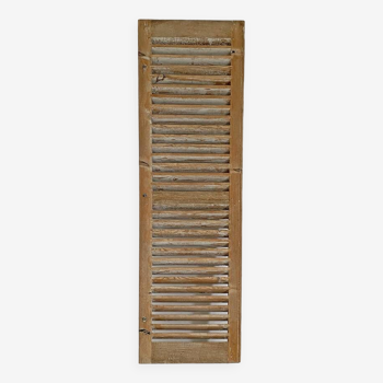Louvered wooden shutter