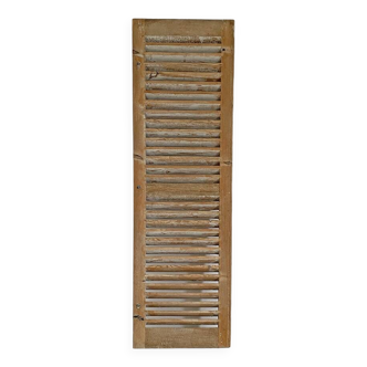 Louvered wooden shutter