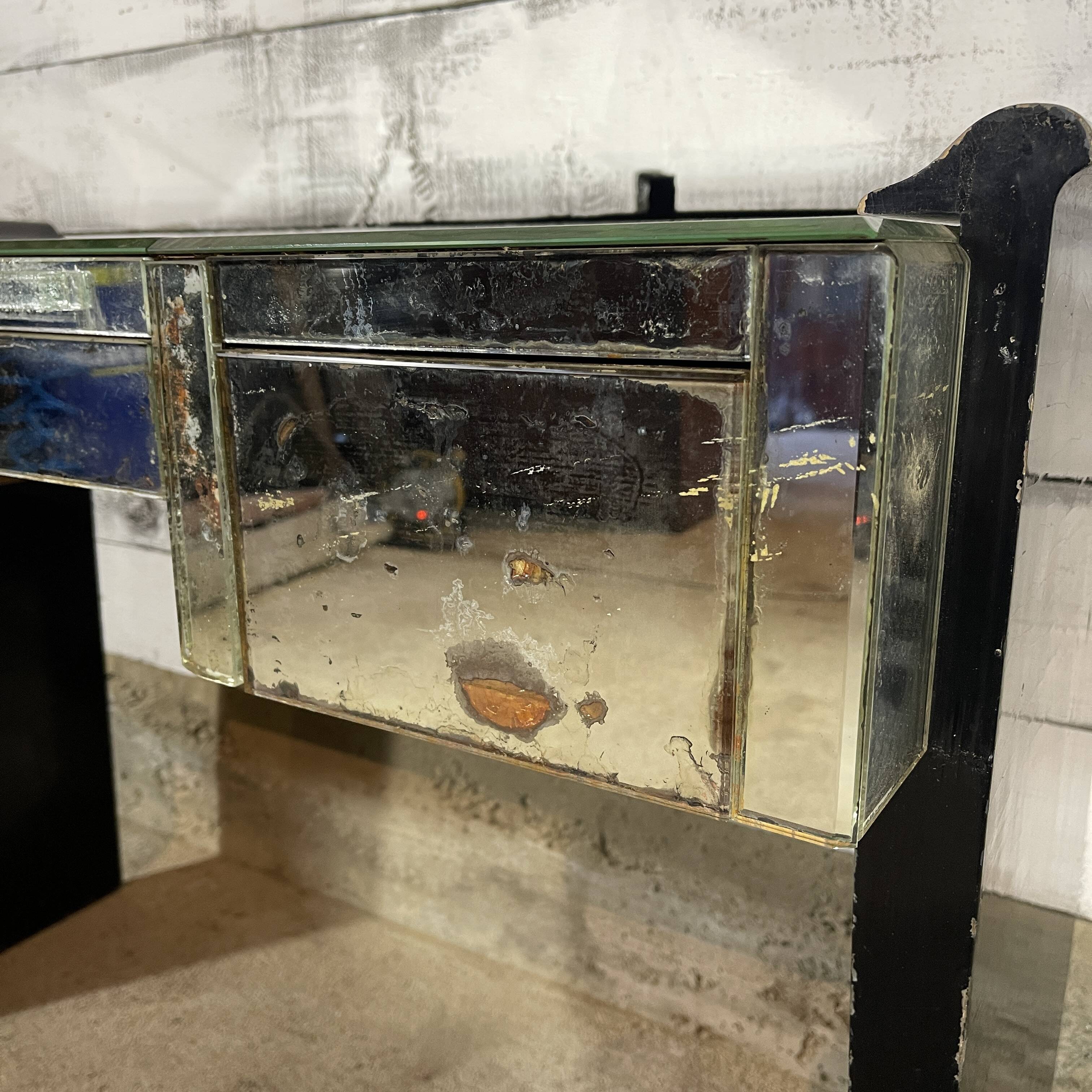 Vintage mirror dressing table