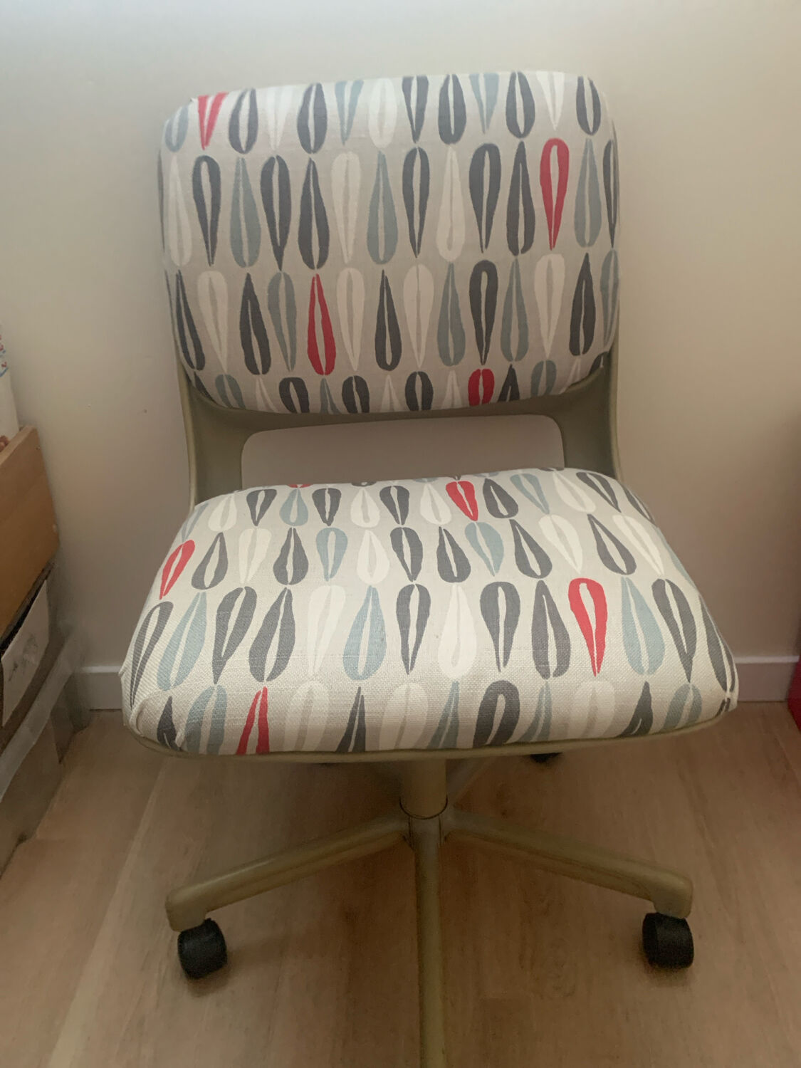 Vintage styrofoam office chair